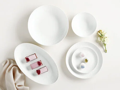 Radiance Entertainers Set 14 Piece Gift Boxed 2 Radiance Entertainers Set 14 Piece Gift Boxed - Image 2